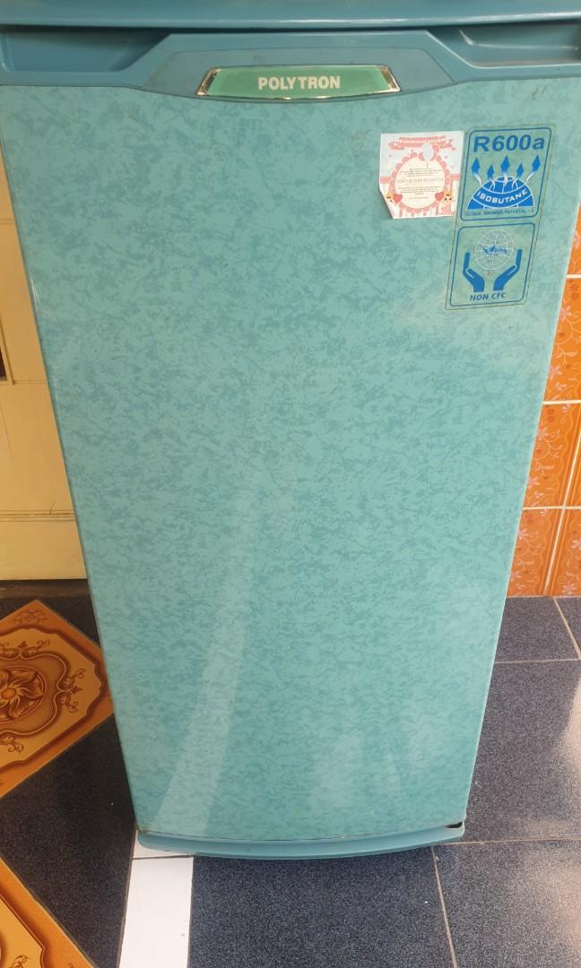 Kulkas Polytron R600a Kulkas 1 Pintu Elektronik Lainnya Di Carousell