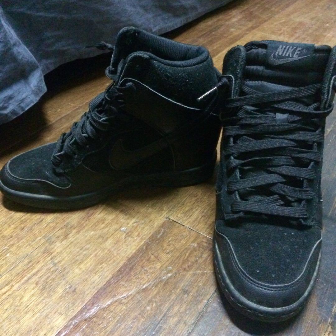 women's nike black wedge sneakers