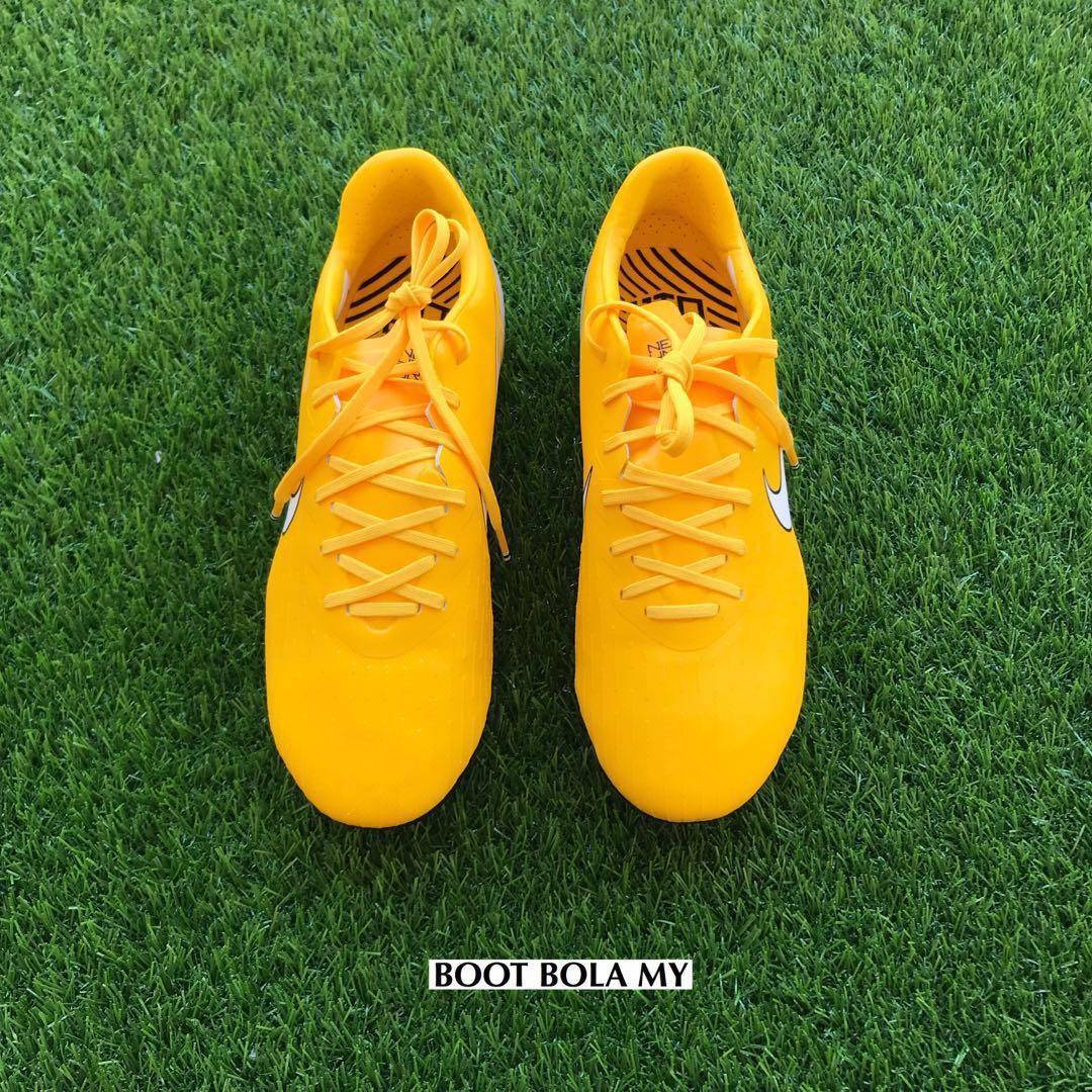 NIKE MERCURIAL VAPOR 12 PRO NJR FG Men s Fashion Activewear on