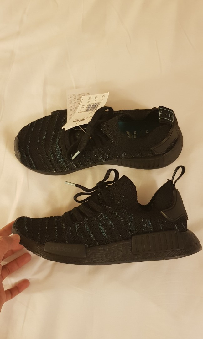 Nmd too big on sale