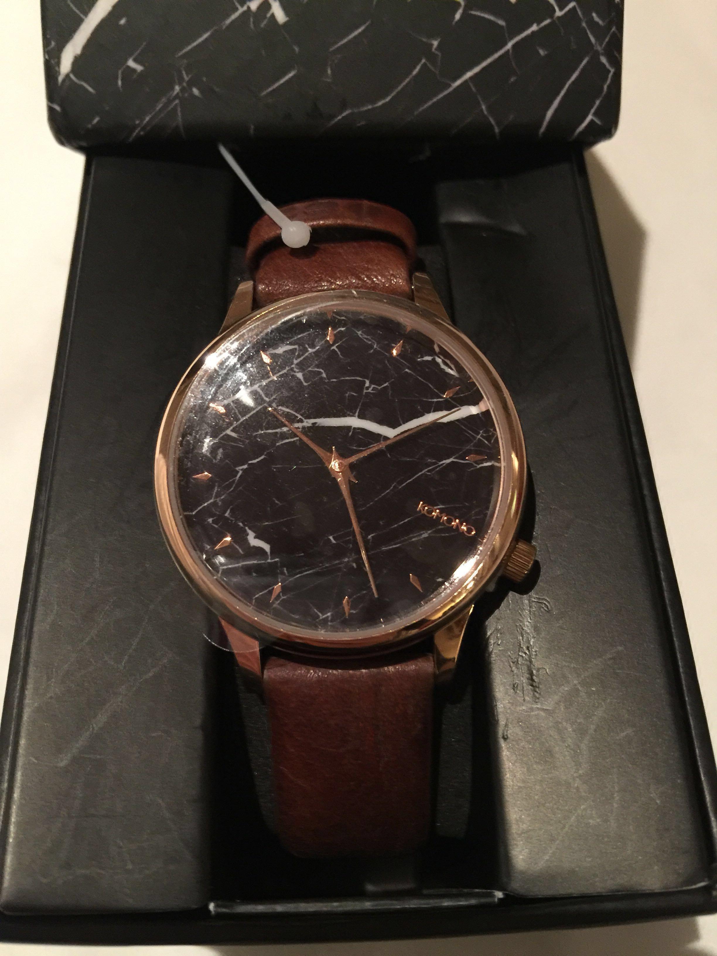 PrIce Reduced KOMONO Estelle Marble Prime Marble Watch UNISEX Luxury Watches on Carousell