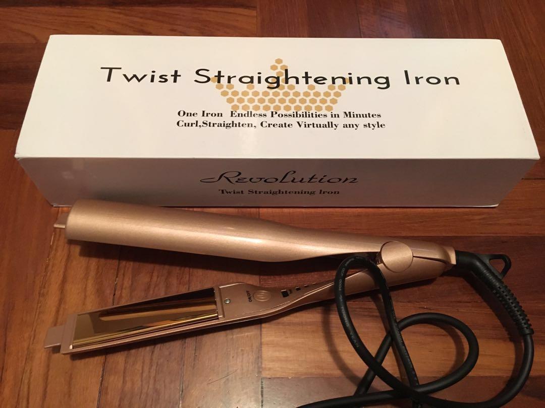 Revolution Twist Straightening Iron 2024 dvos