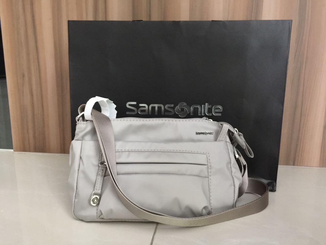 samsonite ladies handbags