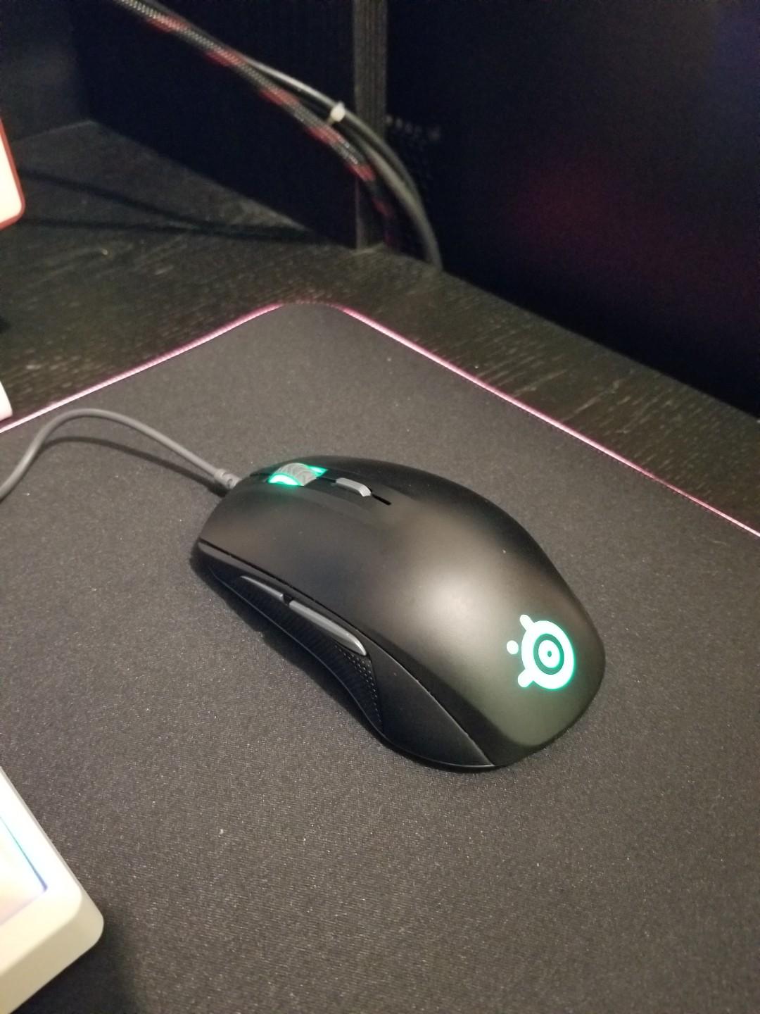 SteelSeries Rival 110 (Category: Gaming Accessories) located in Melbourne. Submitted by ParamountMotor (Listing ID 227120338, Image 1). Description: 95% NEW barely use it. The mouse is too small for my hand..