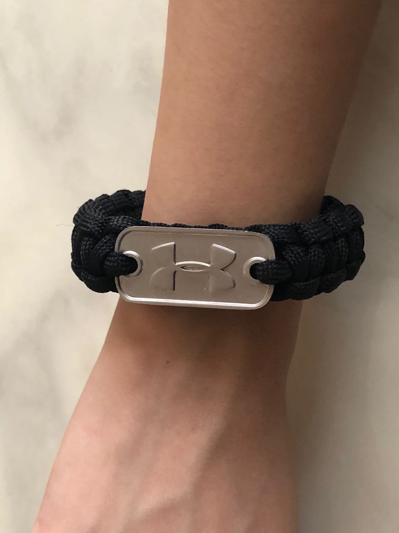 Under Armour bracelet (Unisex), Health & Nutrition, Face Masks & Face