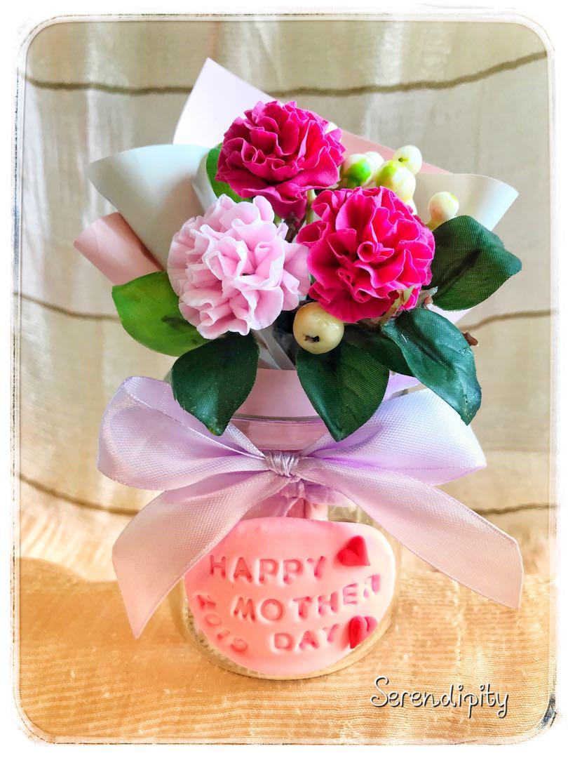 輕黏土康乃馨花束瓶子 興趣及遊戲 手作 自家設計 工藝用品及工具 Carousell