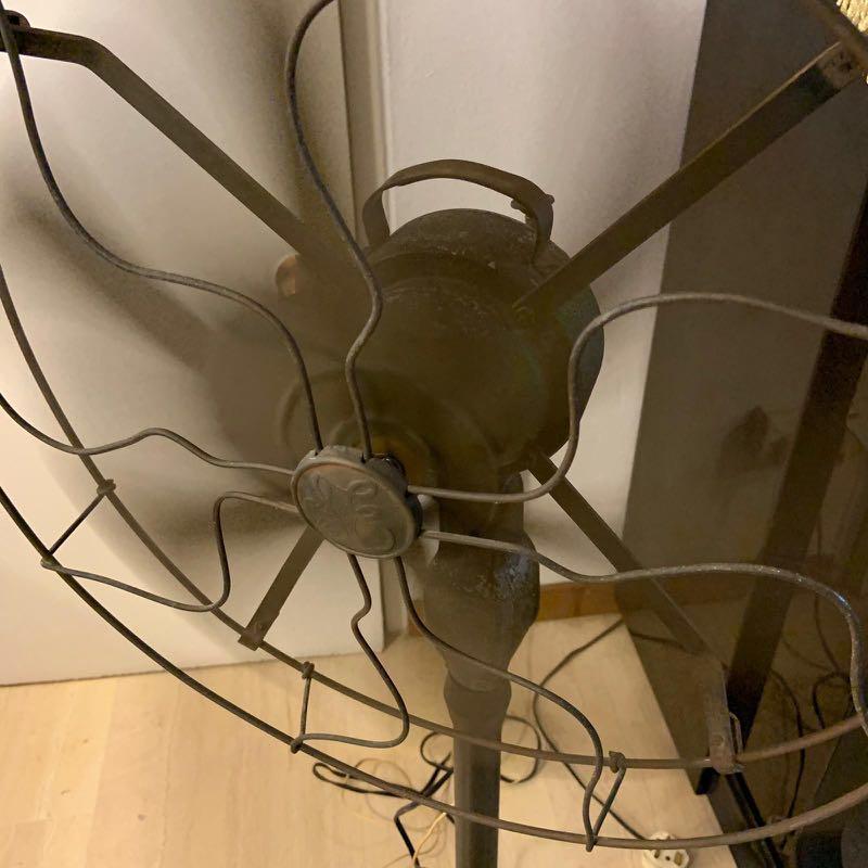 Antique brass GE pedestal fan, Furniture & Home Living, Lighting & Fans