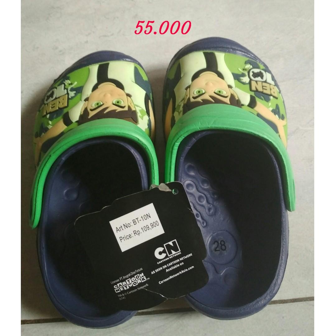 ben 10 crocs