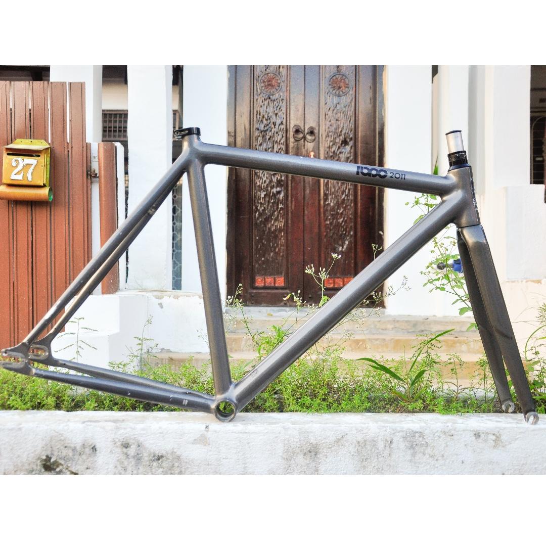 Fixed Gear Leader Kagero Frameset, Sports Equipment, Bicycles & Parts