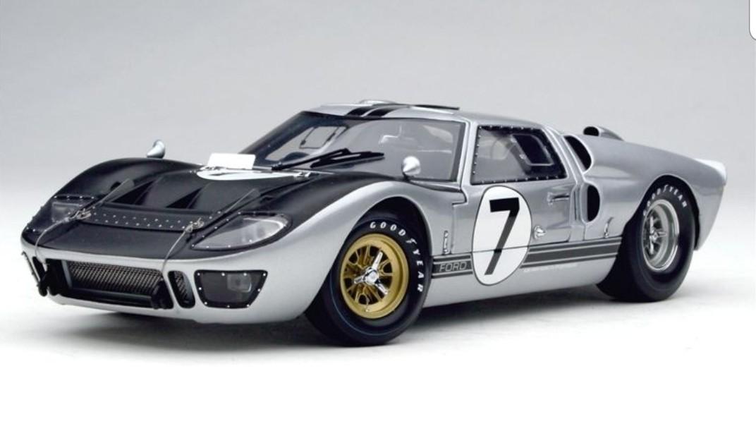 エグゾト 1/18 スケール フォード GT40 マークⅡ No.2