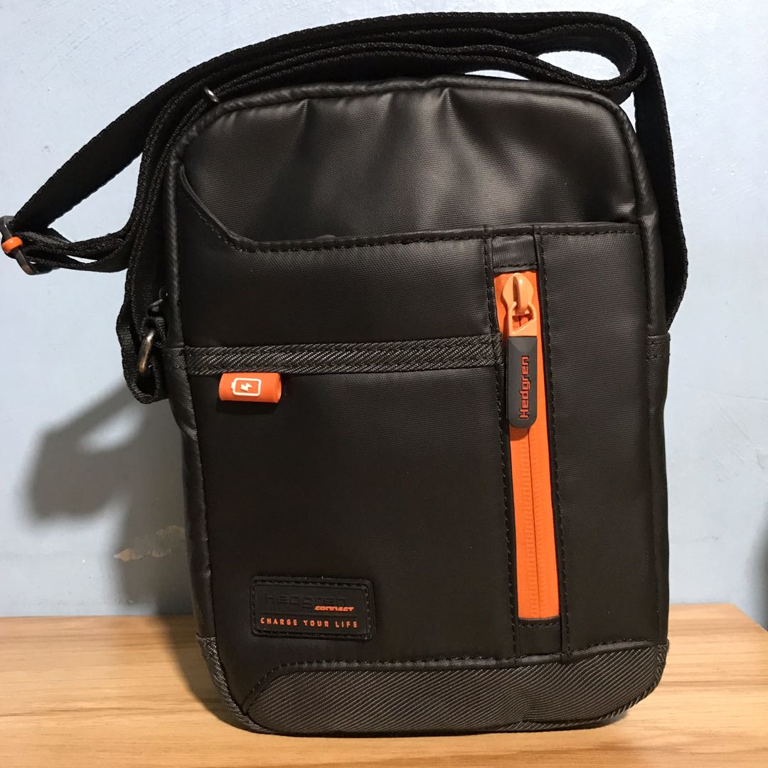 Hedgren Connect Sling Bag, Men's Fashion, Bags, Sling Bags on Carousell