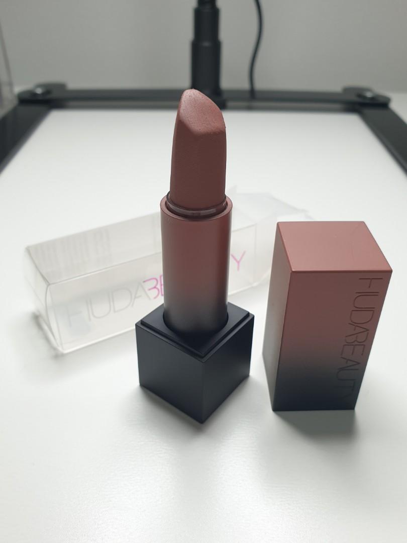 Huda Beauty Power Bullet Matte Lipstick in Joyride, Beauty & Personal
