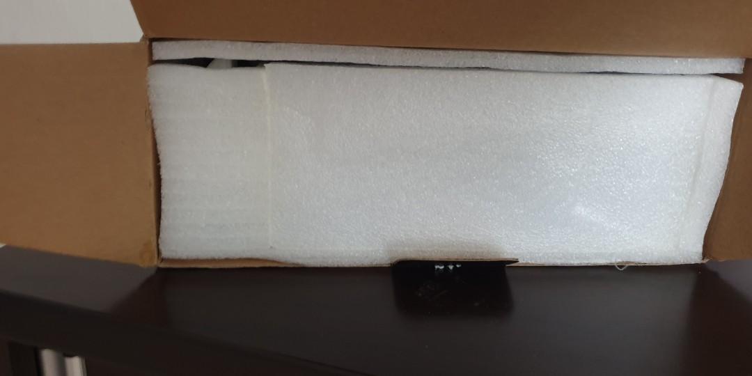 New Tenker LED light source mini Projector, TV & Home Appliances, TV