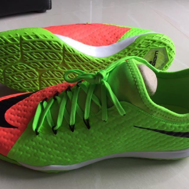 Nike HypervenomX Finale II indoor court air zoom futsal, Sports, Sports \u0026  Games Equipment on Carousell