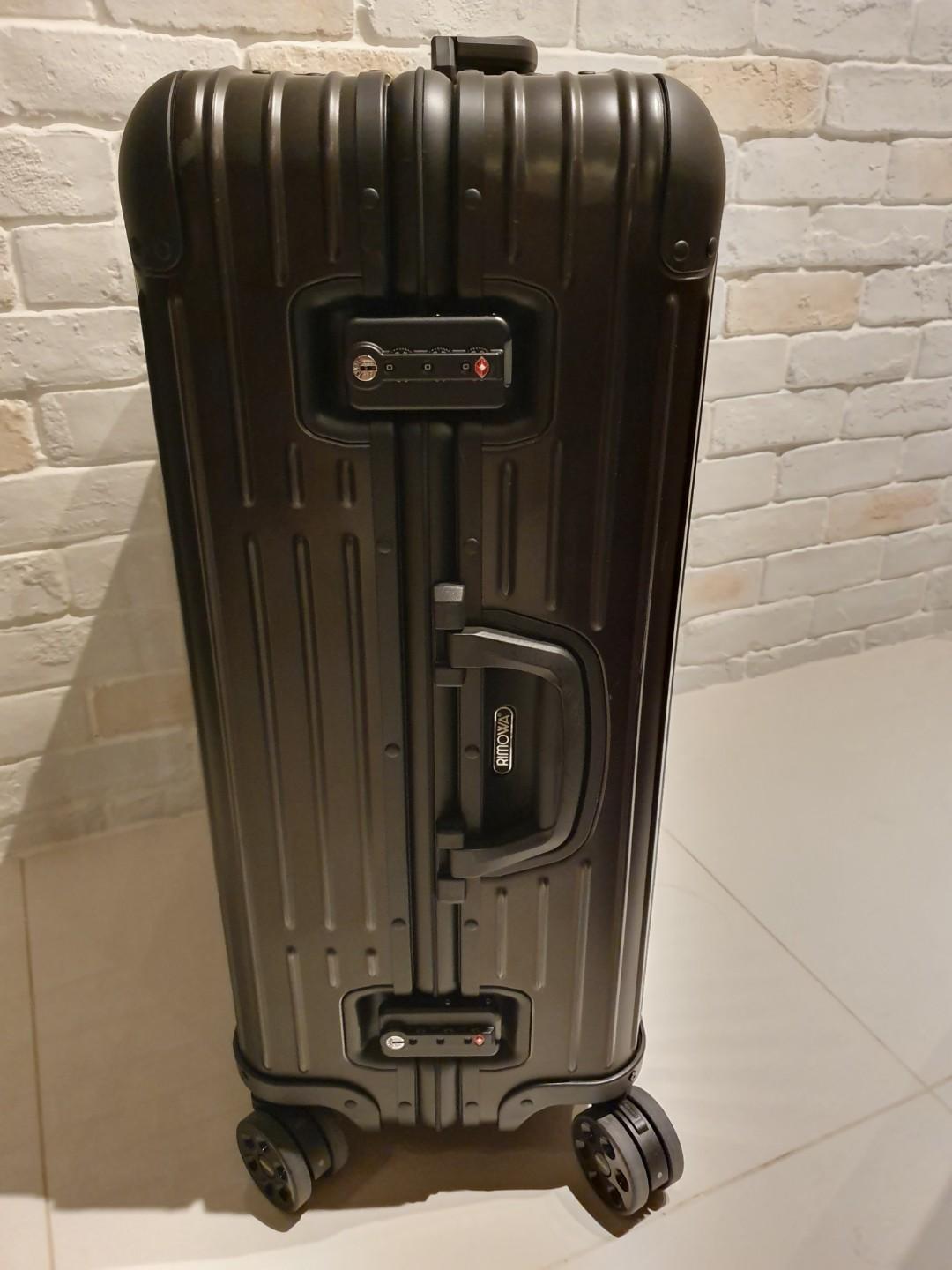 rimowa topas stealth 26