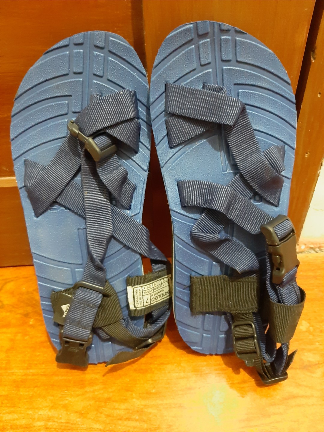 Sandugo Trekking Sandals, Men's Fashion, Activewear on Carousell