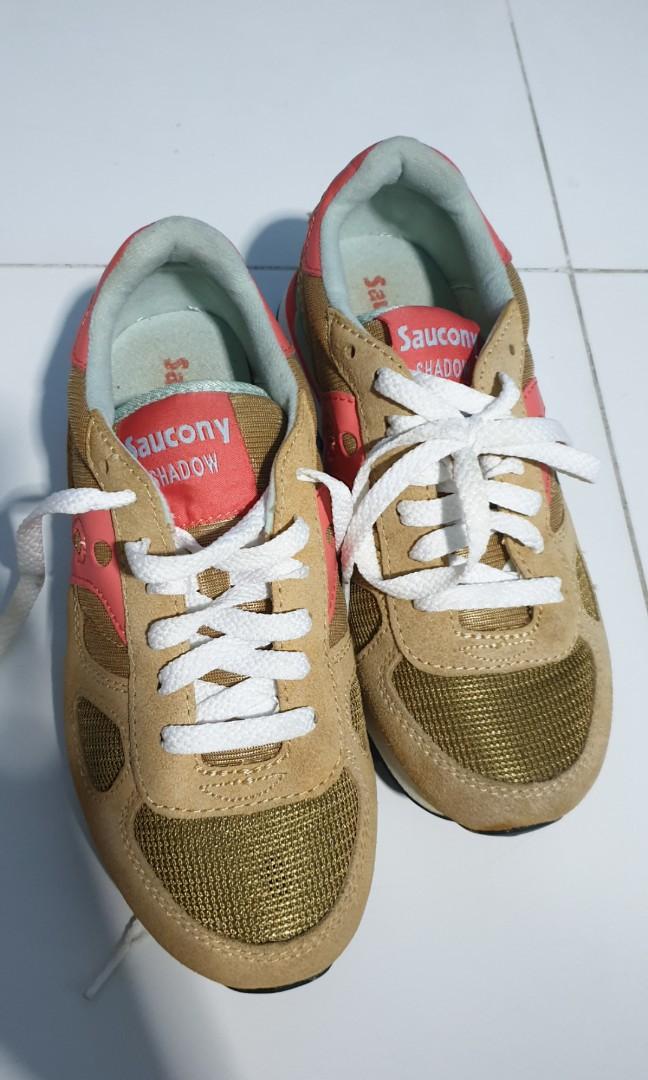 saucony sneakers womens price