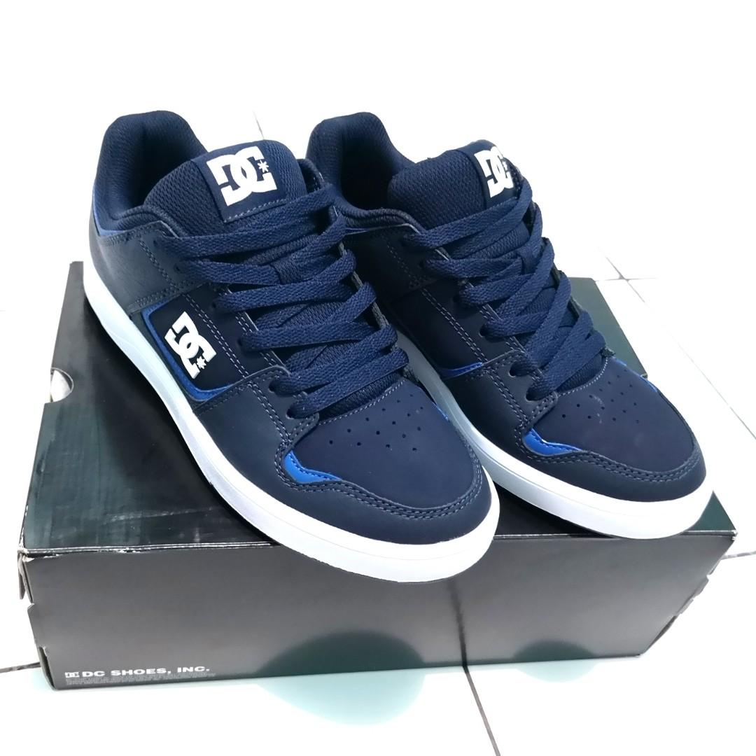 Sepatu Dc Cure Sneakers Original Fesyen Pria Sepatu Sneakers Di Carousell