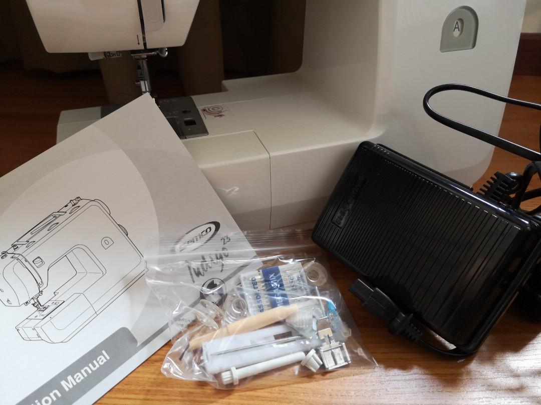 Sewing machine Indigo 23, Hobbies & Toys, Stationery & Craft, Craft