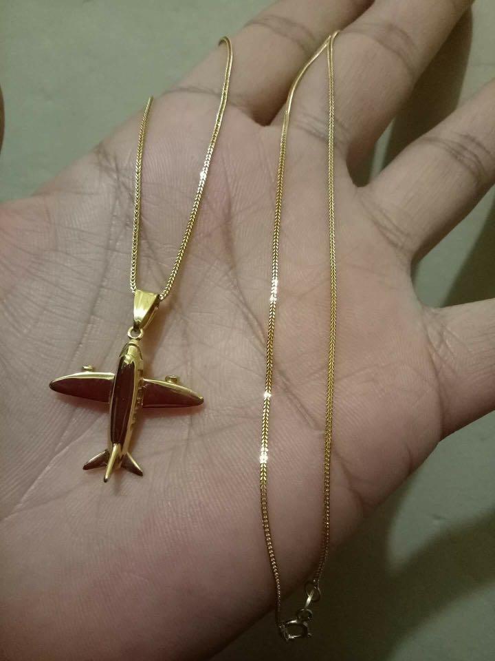 18k gold airplane necklace top
