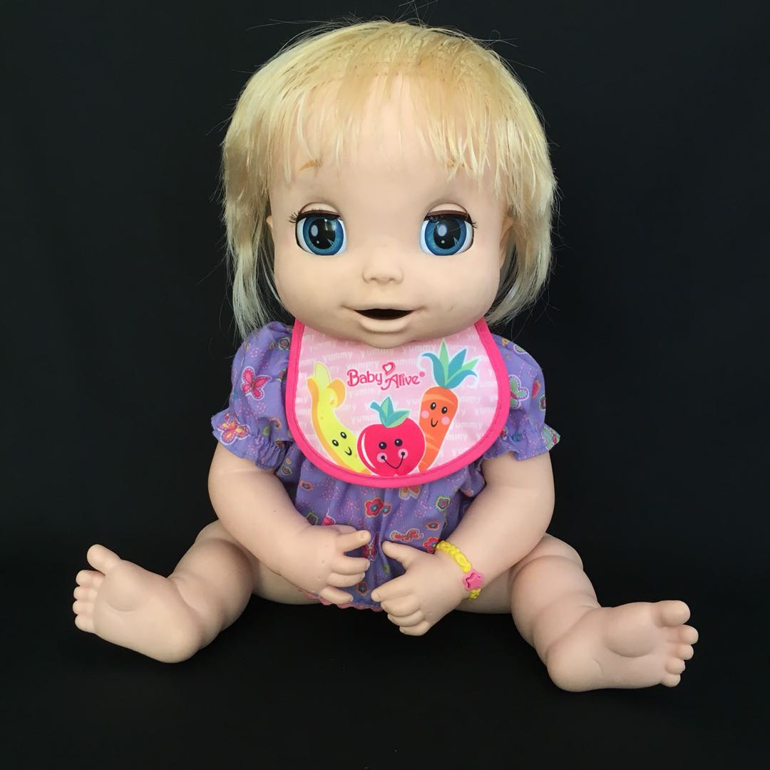 2006 hasbro top baby alive doll