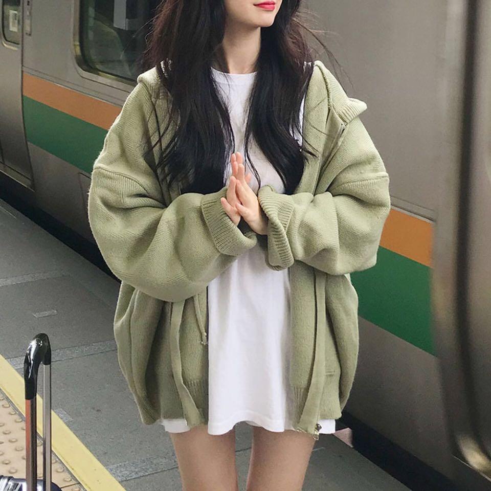 oversized zip up cardigan
