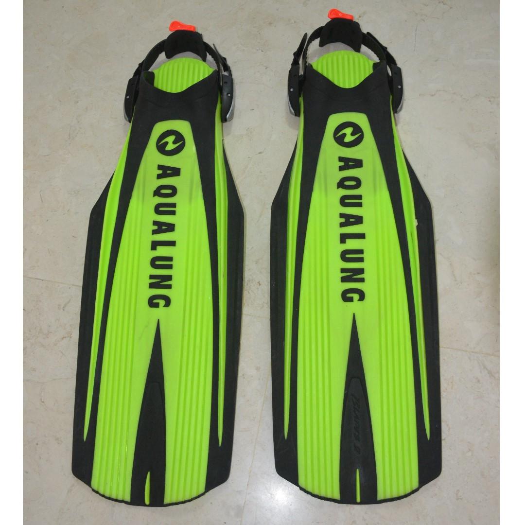Aqualung Blades 2 Dive Fins Sports Sports Games Equipment On Carousell