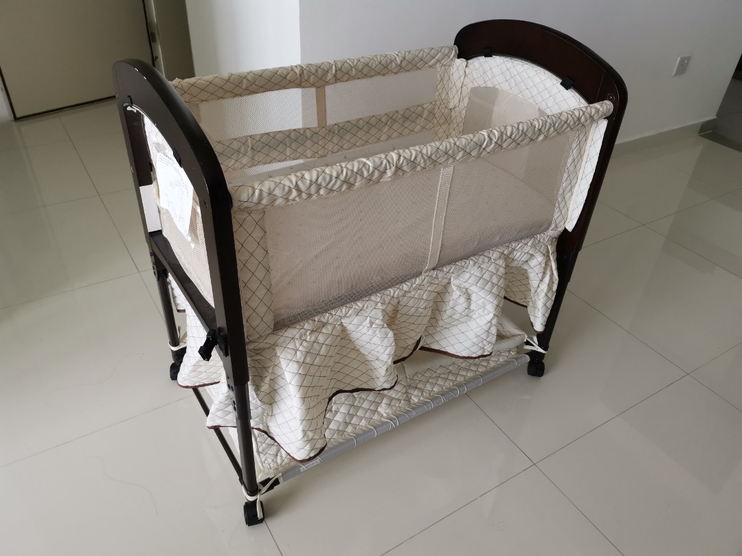 Cambria bassinet sales