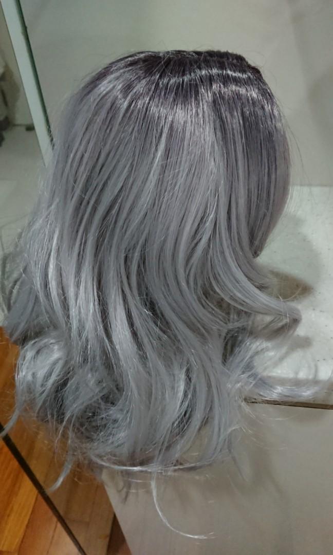 Ash Grey Silver Platinum Wavy Shoulder Length Synthetic