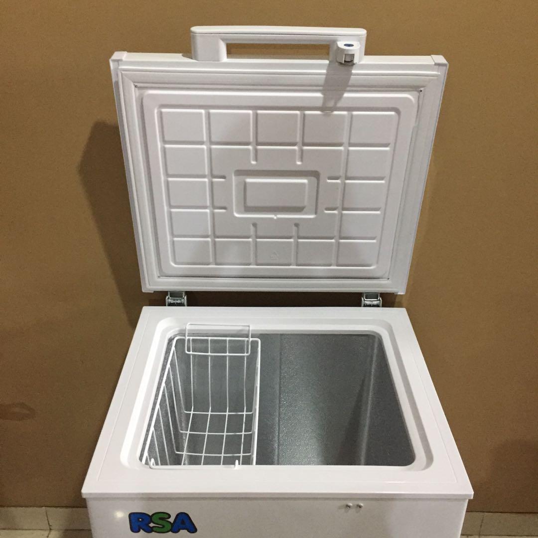 Chest Freezer RSA CF100, Kitchen & Appliances di Carousell