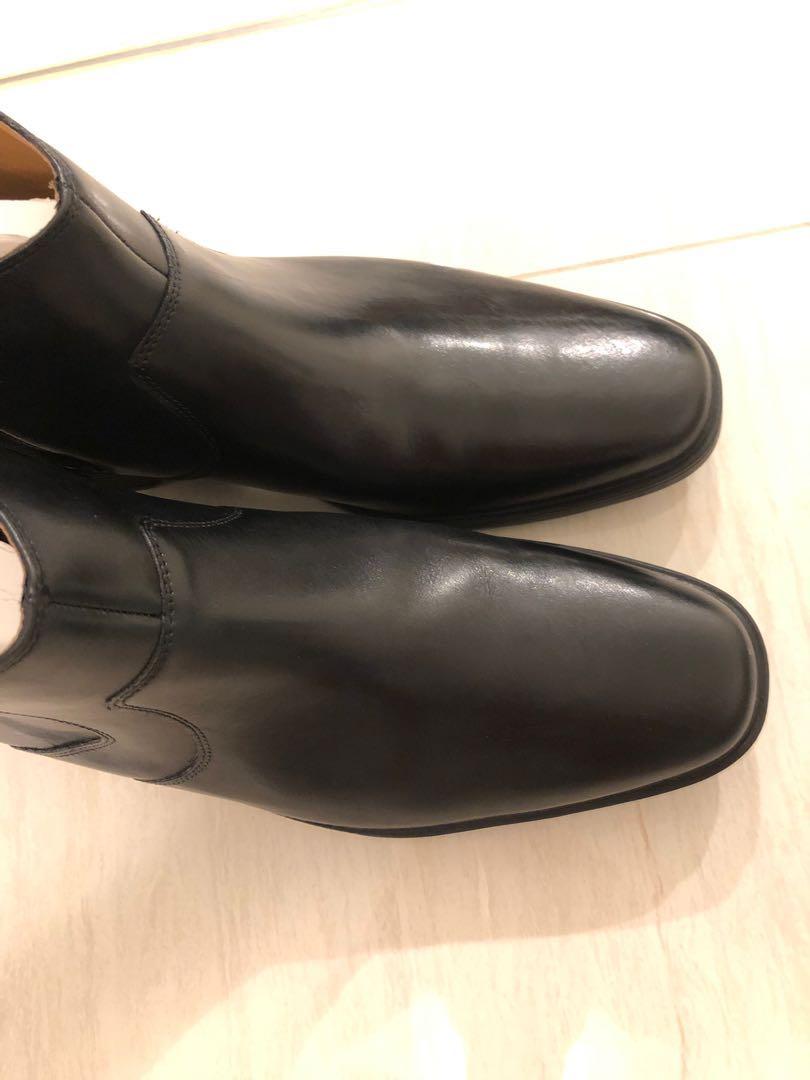 Clarks men Tilden Zip Chelsea Boots UK9 Euro43 Men s Fashion Footwear Boots on Carousell