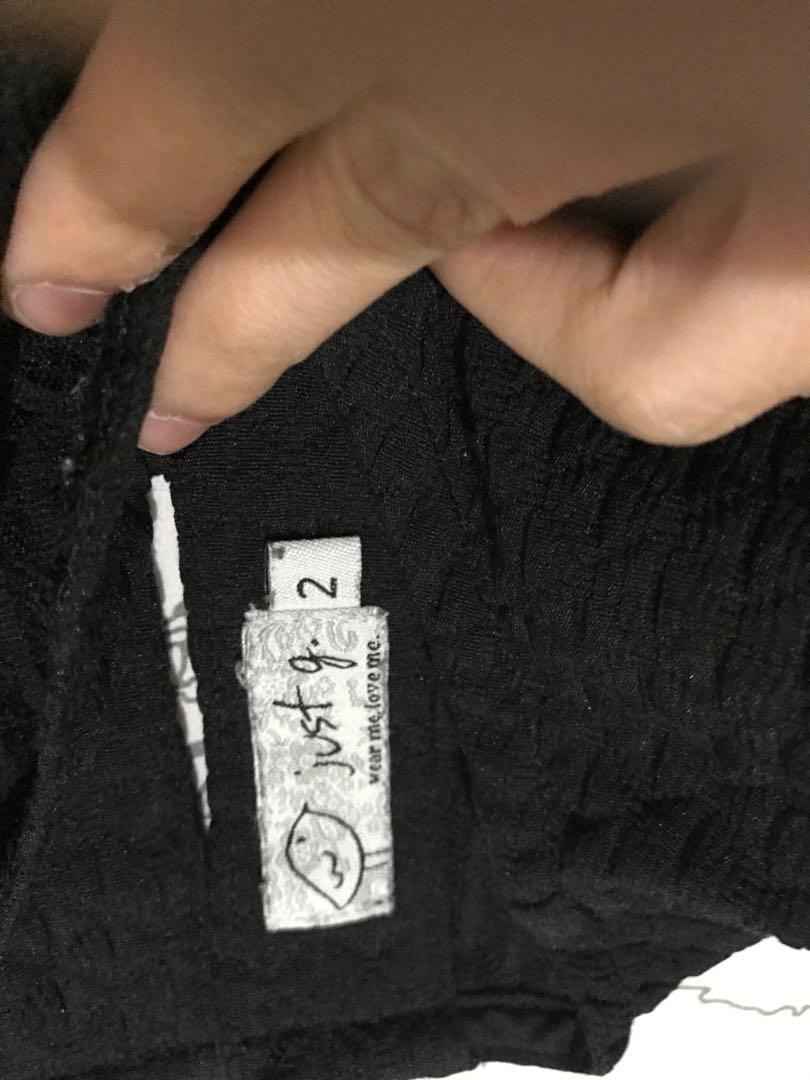Coordinates (Category: Sets or Coordinates) located in Quezon City. Submitted by ricac20 (Listing ID 227580719, Image 2). Description: Black shorts and top set Super cute when worn.