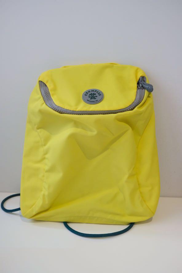 crumpler fang backpack