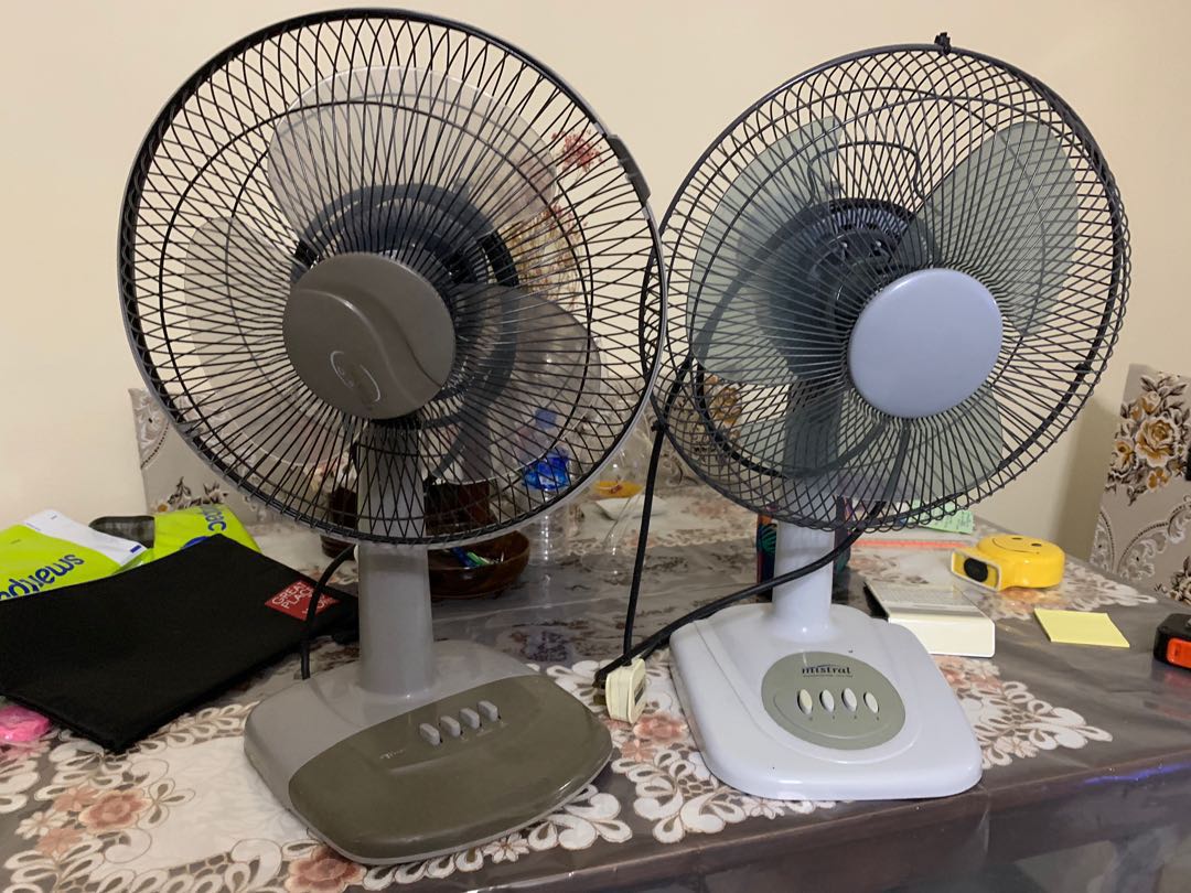 Desk Fan, Furniture & Home Living, Lighting & Fans, Fans on Carousell