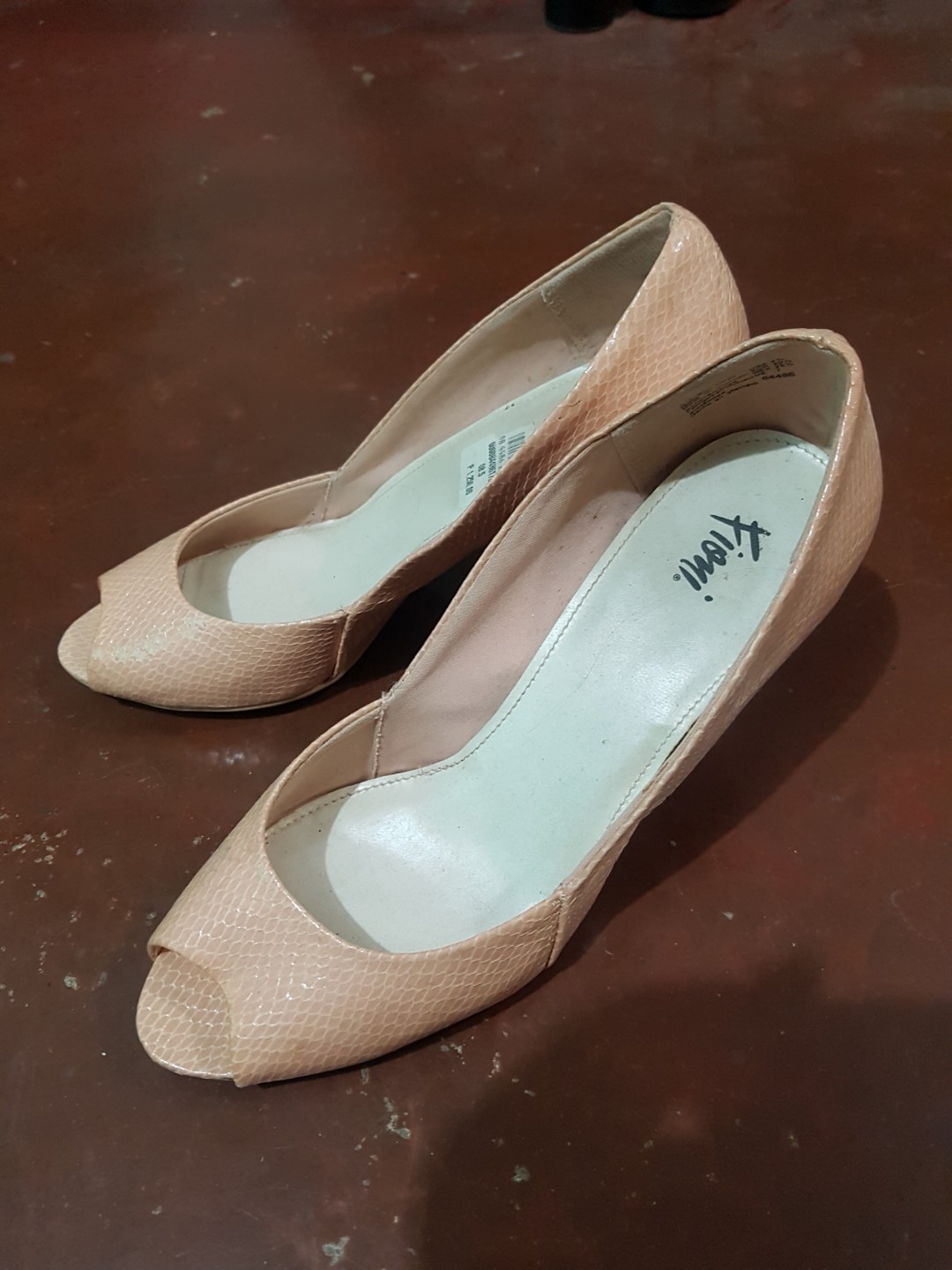 fioni peep toe heels