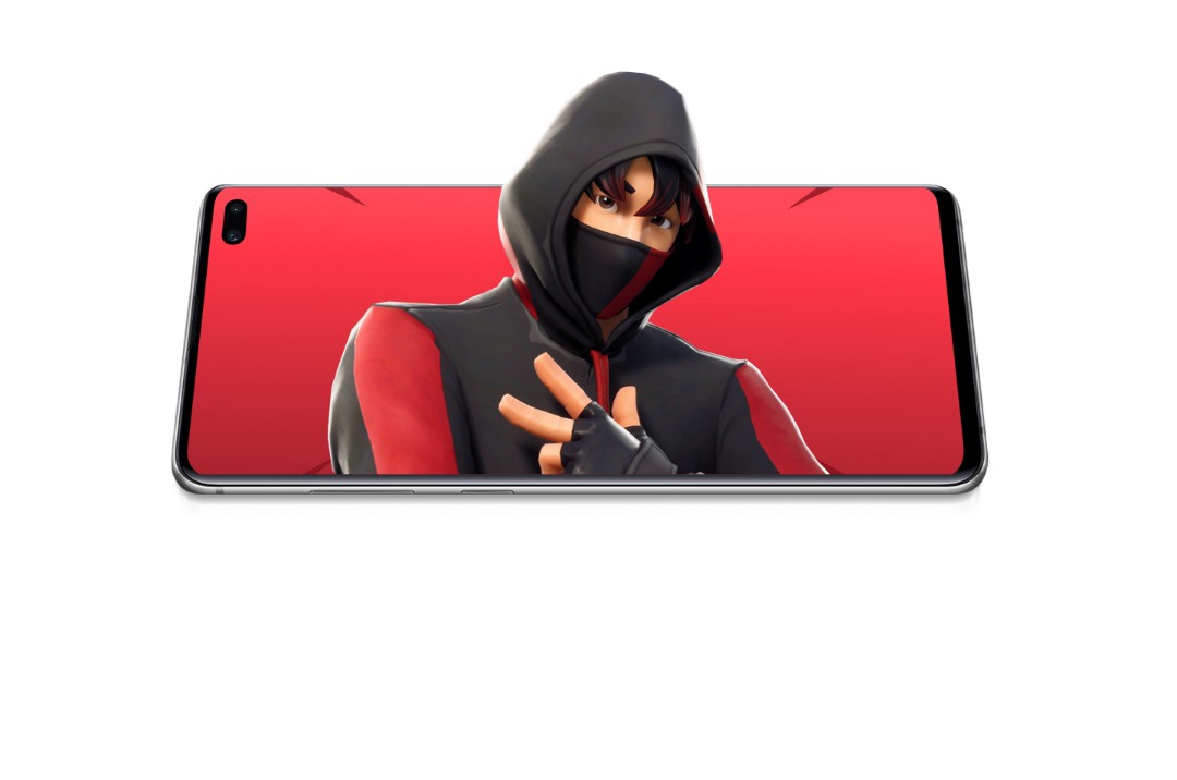 Fortnite Ikonik Skin With Scenario Emote Video Gaming Gaming Accessories Game Gift Cards Accounts On Carousell