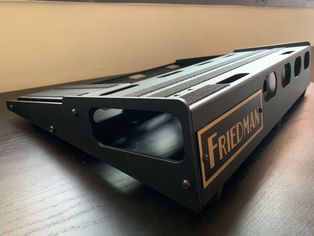 Friedman Tour Pro 1520 pedalboard & Power Grid 10, Hobbies & Toys