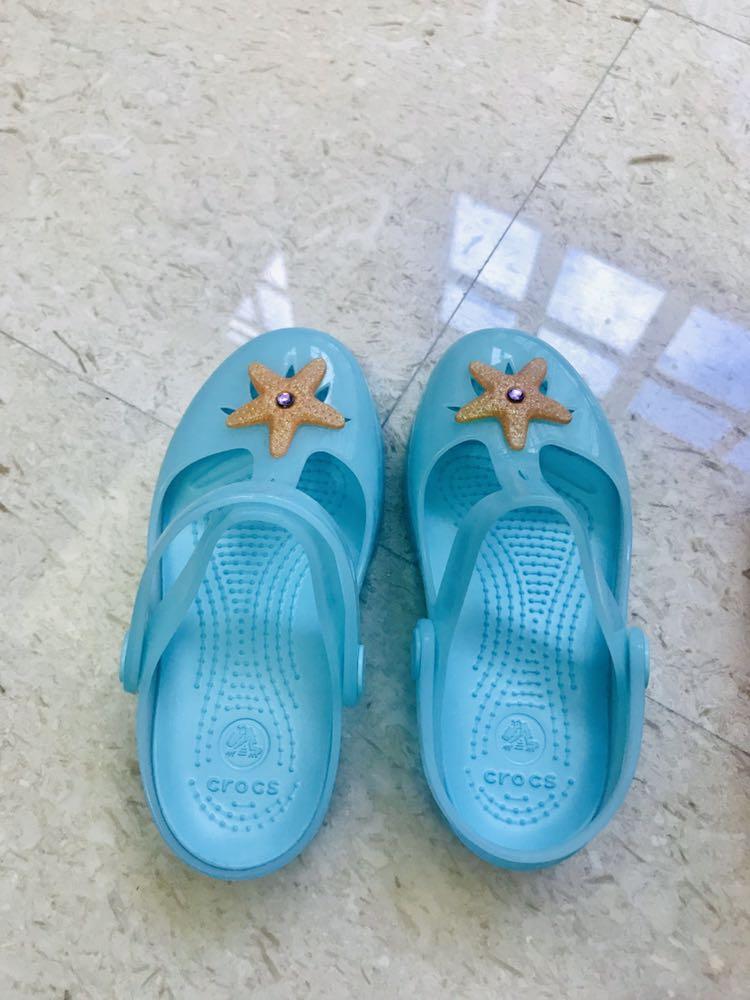 blue crocs size 11