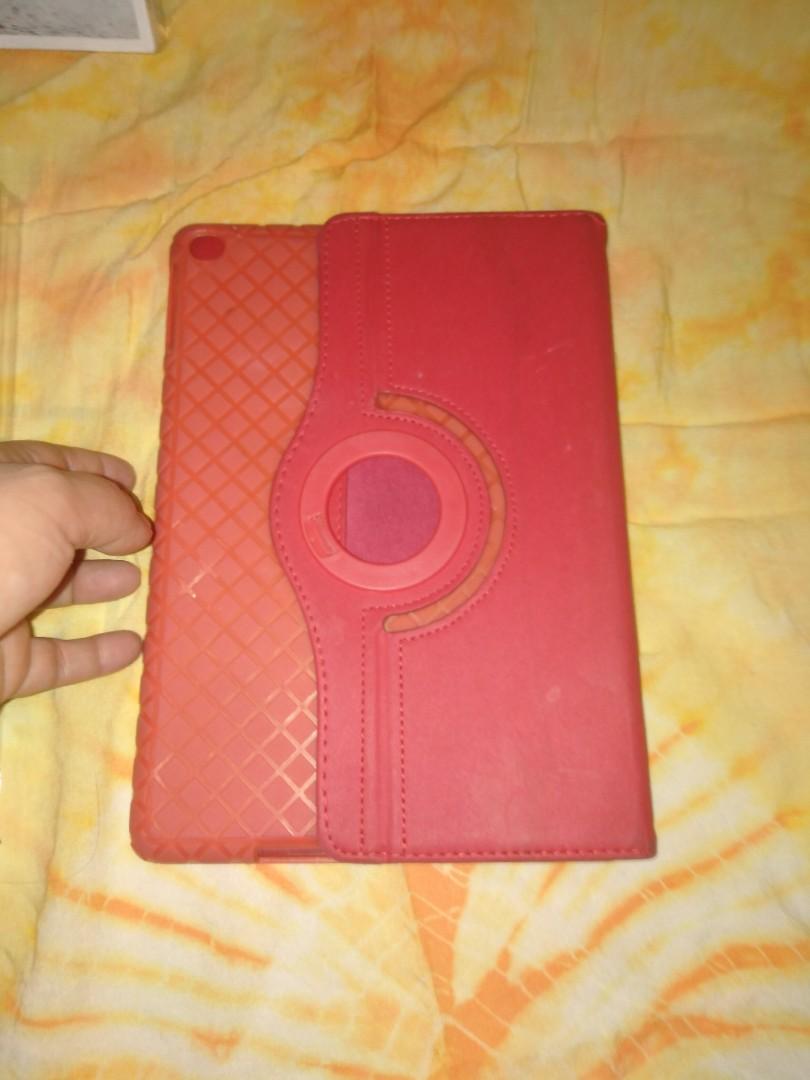 ipad air2 case bundle (Category: Cases & Sleeves) located in Navotas City. Submitted by cjhyna8 (Listing ID 227460246, Image 2). Description: selling my used ipad air2 case and cover only 700 for two pcs i bought 550 and 650 .now selling 700 only . 9/10 condition.only used.no flaw..