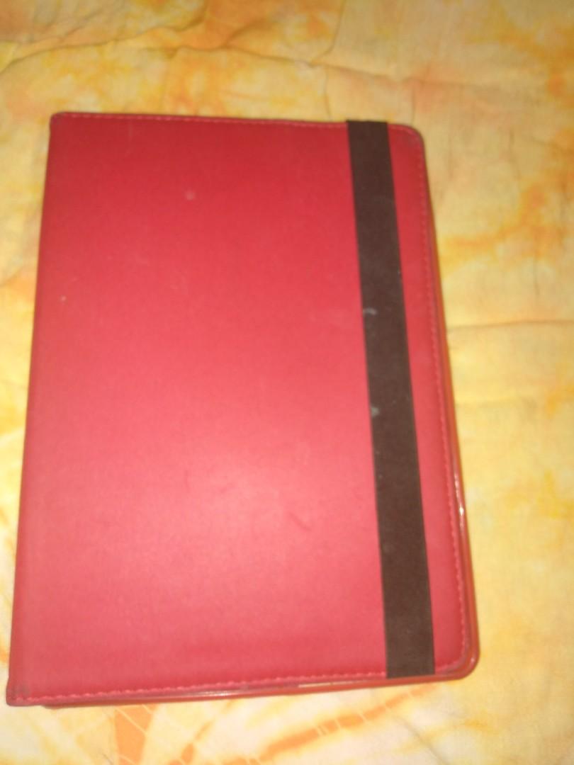 ipad air2 case bundle (Category: Cases & Sleeves) located in Navotas City. Submitted by cjhyna8 (Listing ID 227460246, Image 3). Description: selling my used ipad air2 case and cover only 700 for two pcs i bought 550 and 650 .now selling 700 only . 9/10 condition.only used.no flaw..