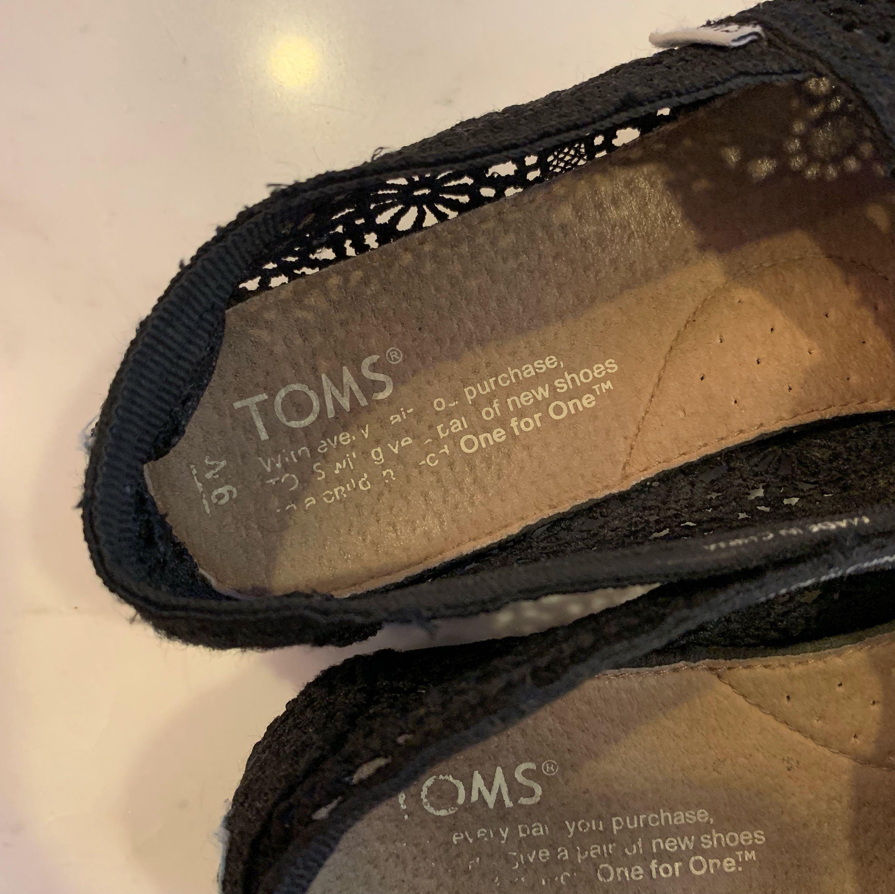 toms black moroccan crochet