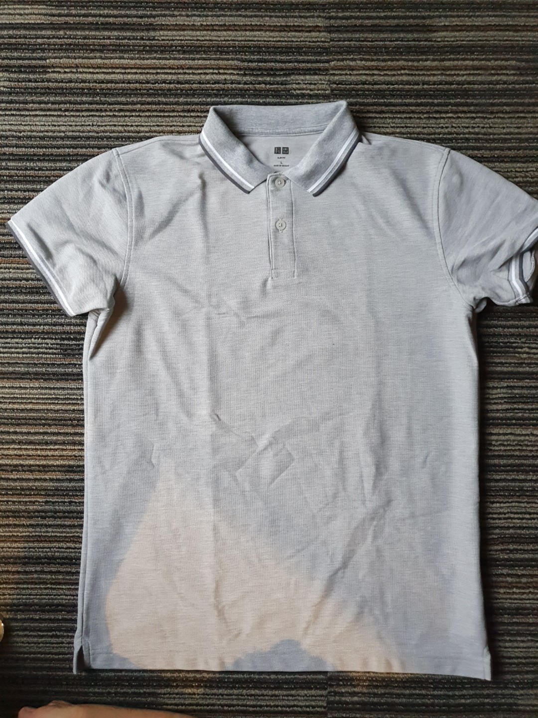 uniqlo slim fit polo shirt