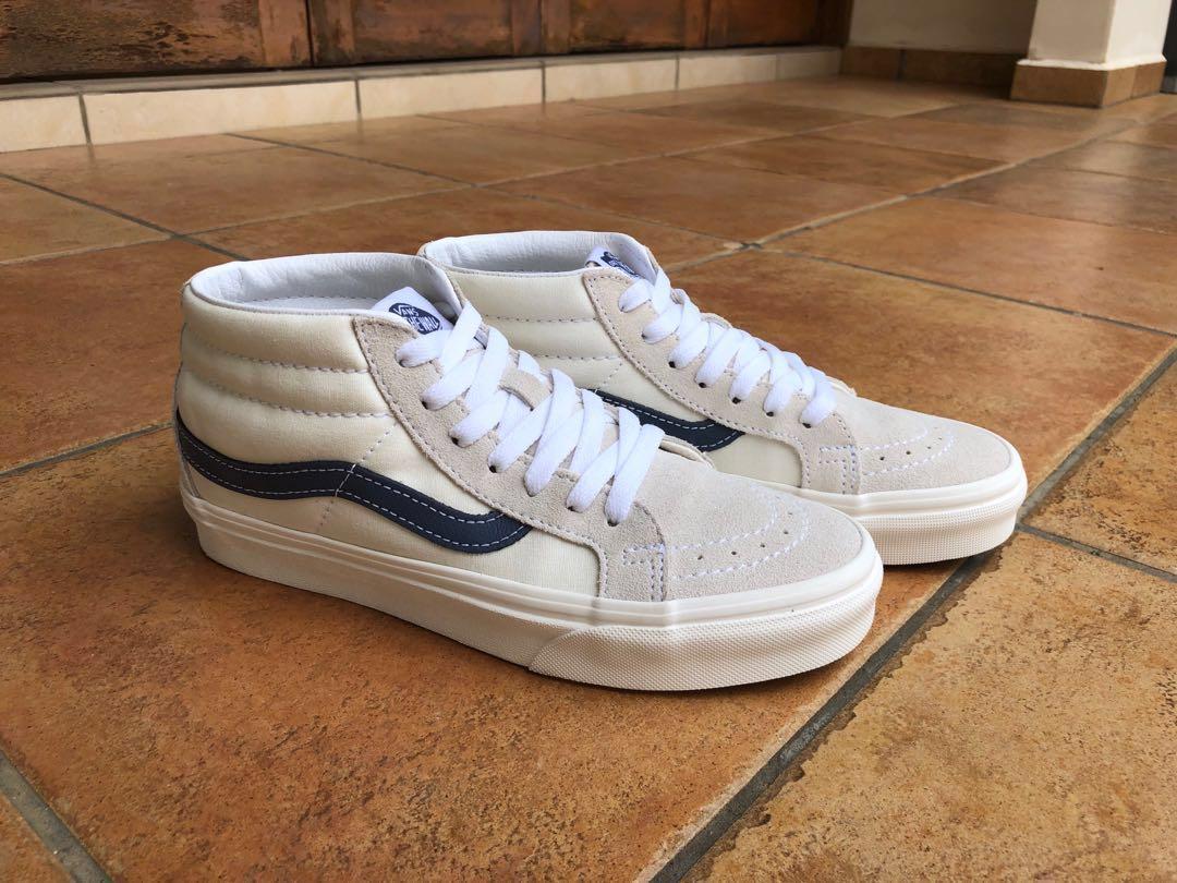 vans suede mid