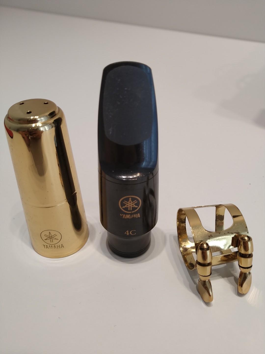 Yamaha Alto Sax Mouthpiece 4C (Yamaha AS 4C) with Ligature and Gold