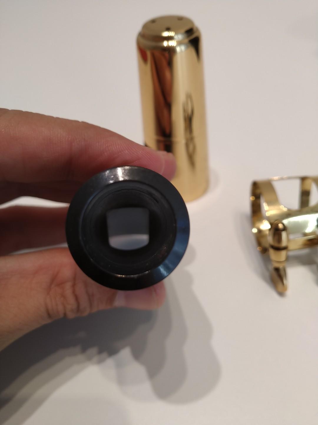 Yamaha Alto Sax Mouthpiece 4C (Yamaha AS 4C) with Ligature and Gold