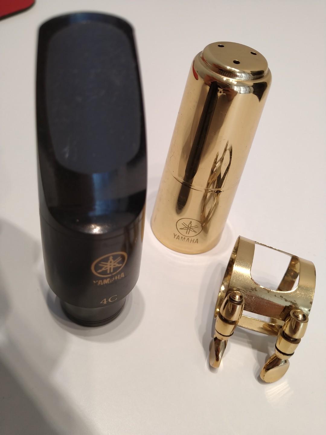 Yamaha Alto Sax Mouthpiece 4C (Yamaha AS 4C) with Ligature and Gold