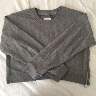 Abercrombie & Fitch Grey Cropped Sweater