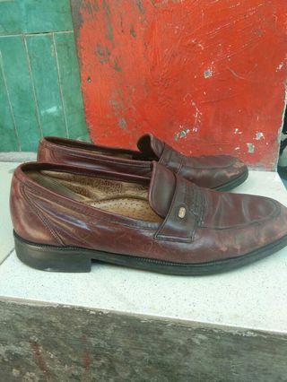 Sepatu Kulit cowok merk geox