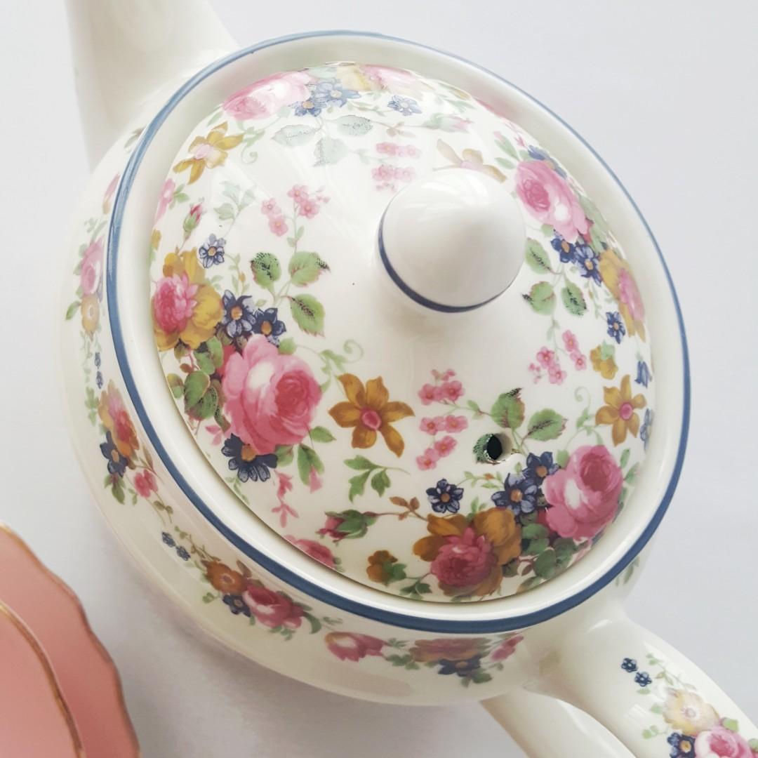 1980s Sadler Teapot in 'Olde Chintz' pattern, Full size, Made in