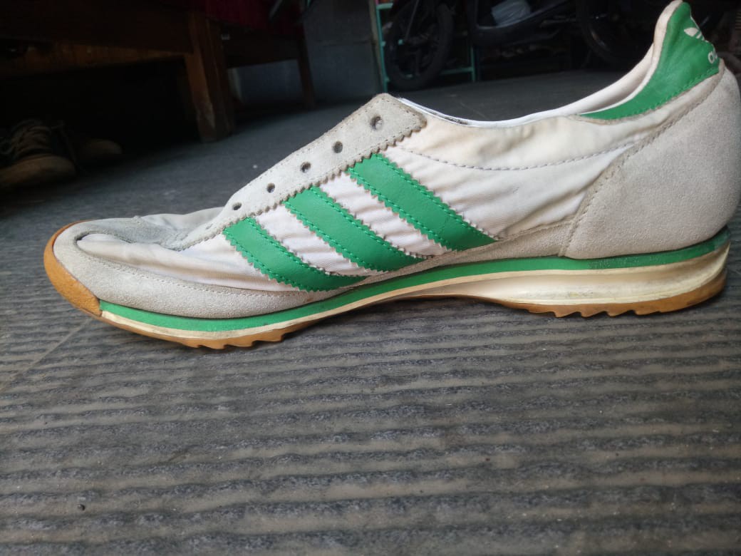 Adidas sl 72 size 43 1/3 harga 550, Fesyen Pria, Sepatu , Sneakers di  Carousell